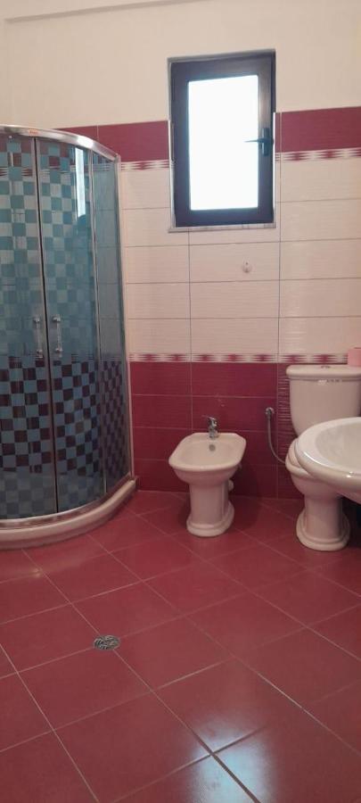 Casa Intera La Paghi Come Una Camera The Home With The Price Of A Room Durrës Eksteriør billede