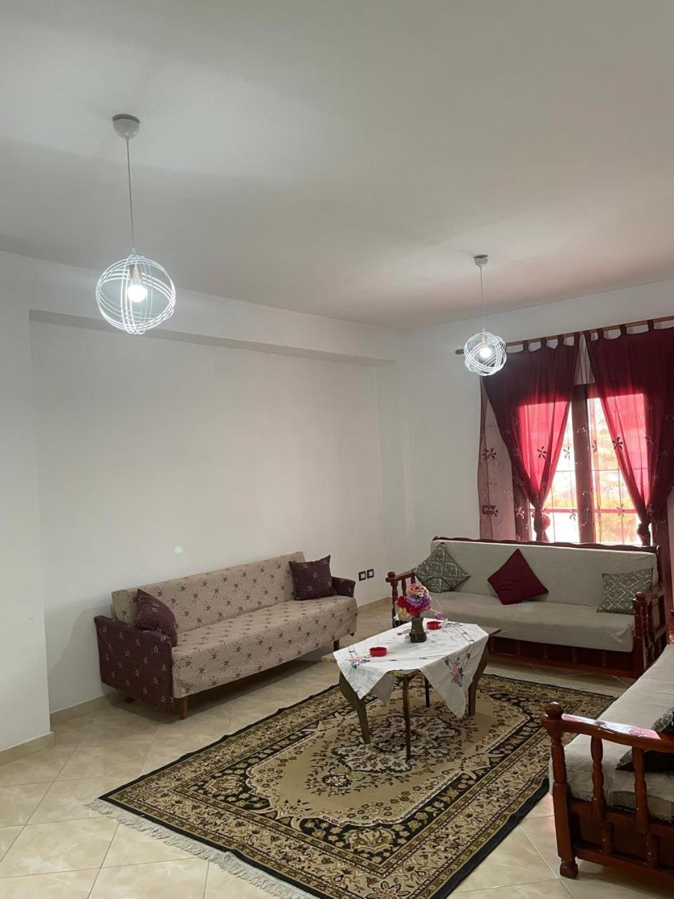 Casa Intera La Paghi Come Una Camera The Home With The Price Of A Room Durrës Eksteriør billede