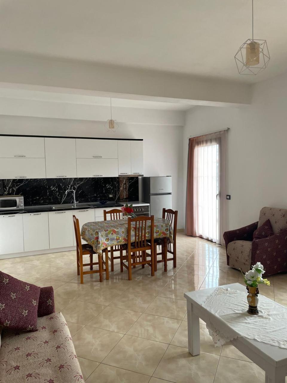 Casa Intera La Paghi Come Una Camera The Home With The Price Of A Room Durrës Eksteriør billede